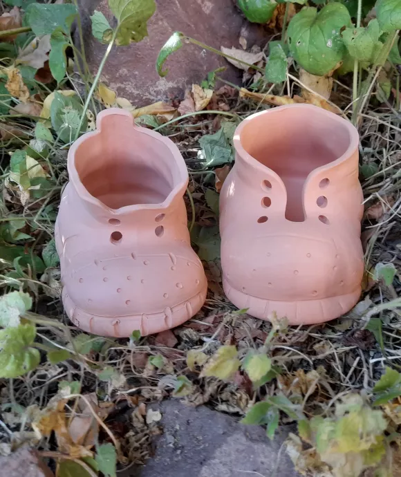 Kis cipő (terrakotta)